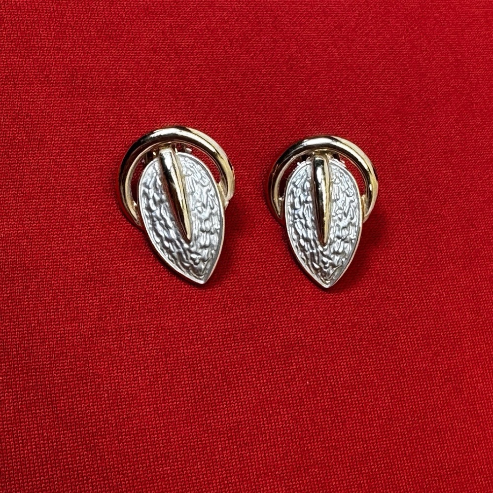 vintage sarah coventry clip on earrings‎  Multi tone Leaves